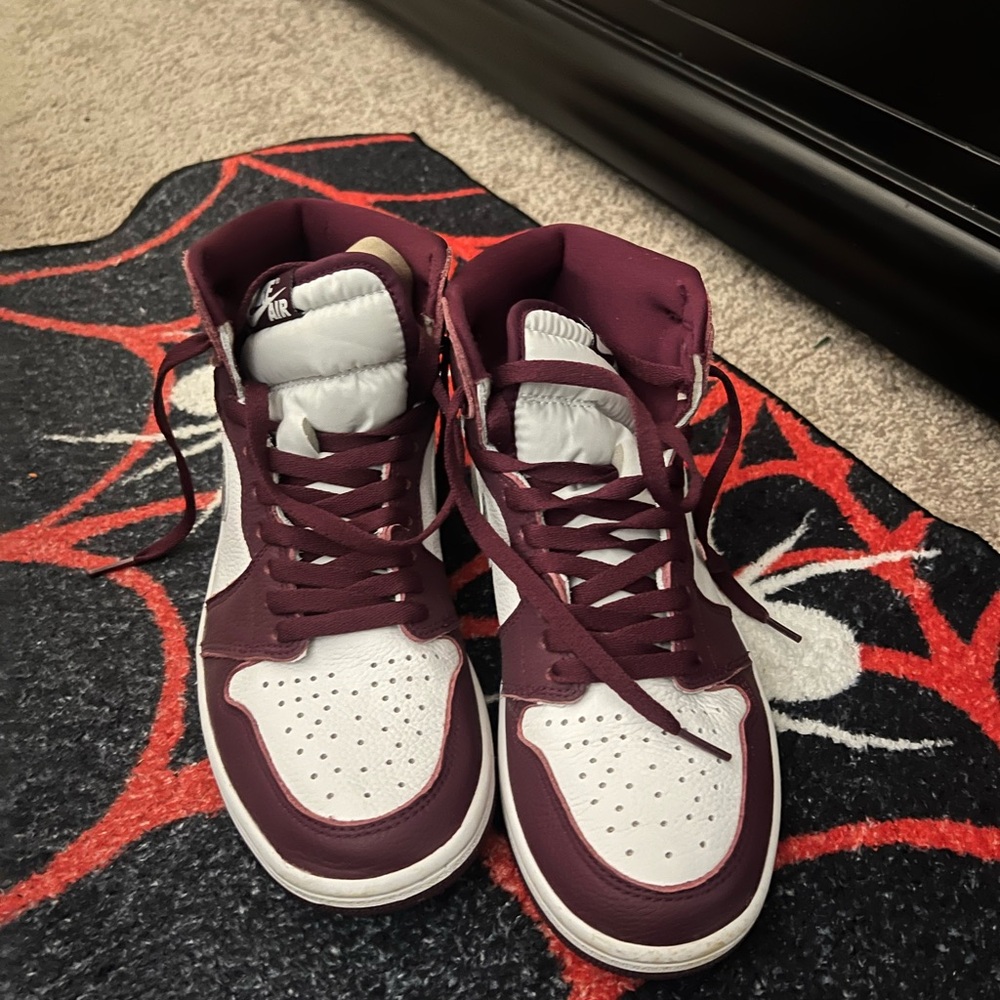 Air Jordan 1 Retro High OG Bordeaux - Picture 6 of 6